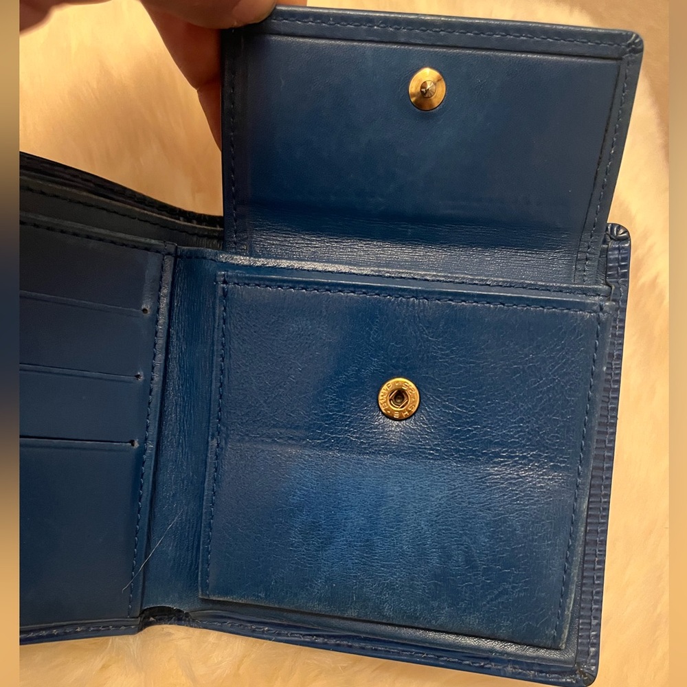 Louis Vuitton Epi Wallet - Picture 4 of 6